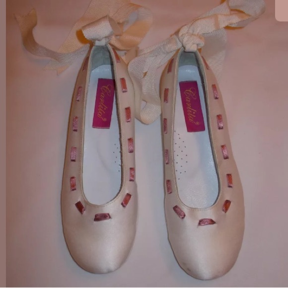 CARLITA Ivory Satin Pumps Pink Ribbon EU 32 - US 2 - Picture 6 of 8